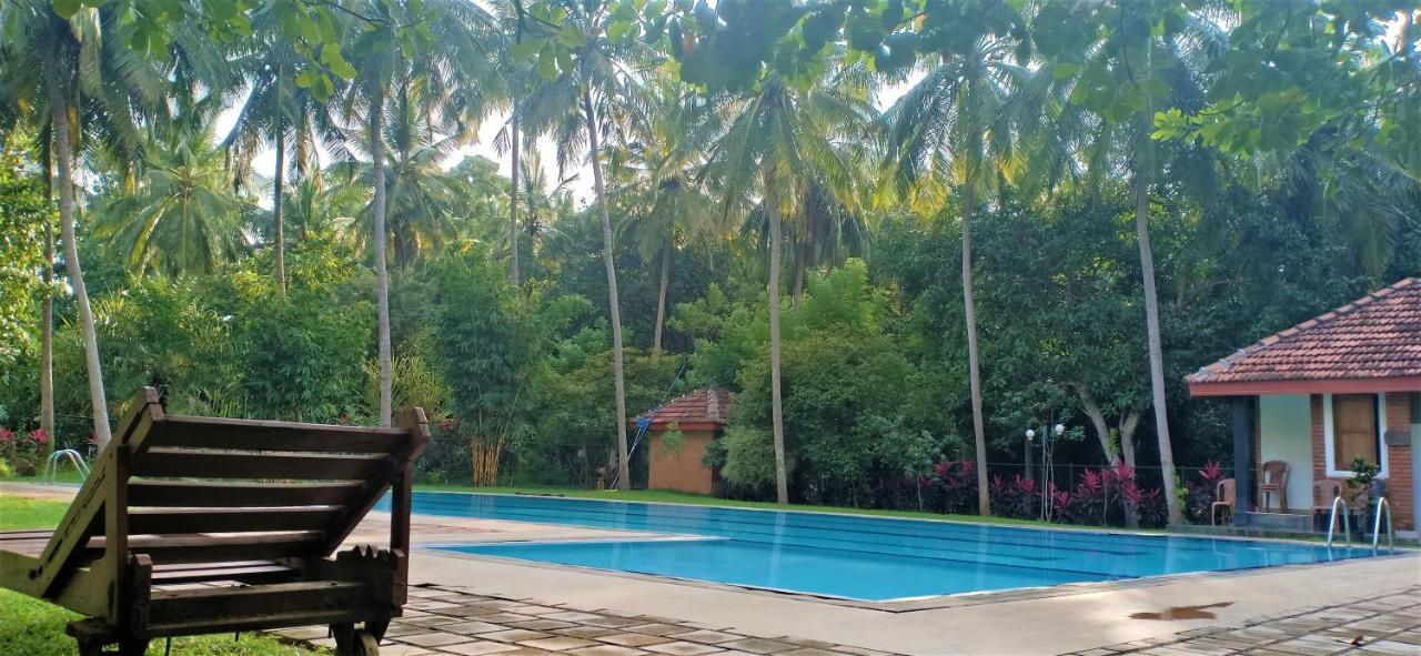Soba Lanka Holiday Resort Melsiripura Esterno foto