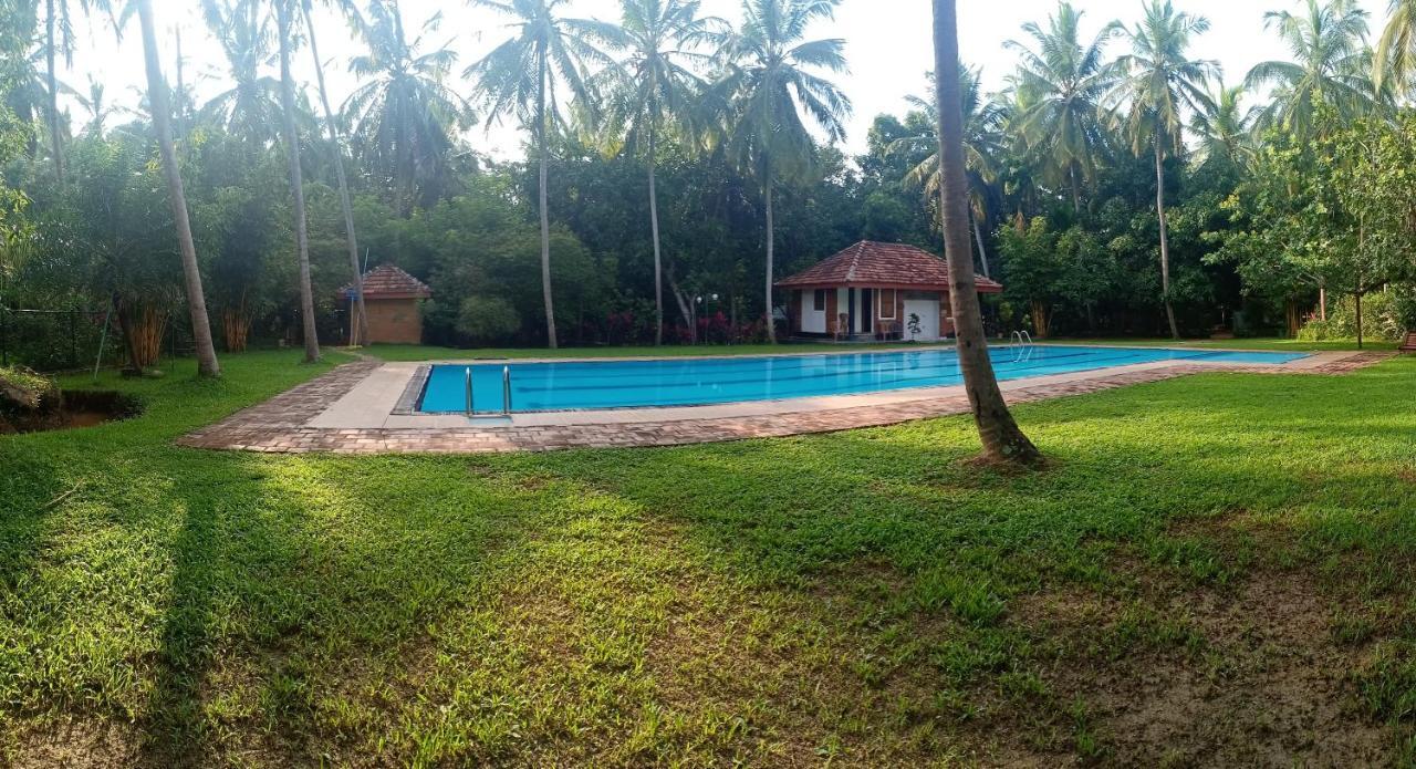 Soba Lanka Holiday Resort Melsiripura Esterno foto